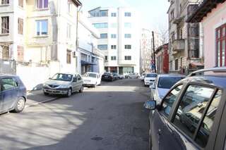 Хостелы 4 Gara de Nord Poshtel Бухарест Четырехместный номер с собственной ванной комнатой-10