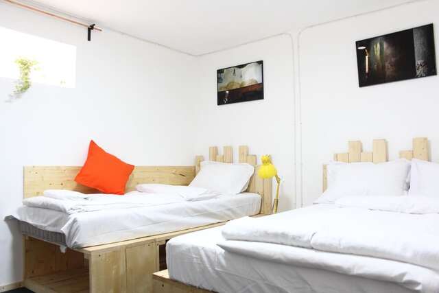 Хостелы 4 Gara de Nord Poshtel Бухарест-14