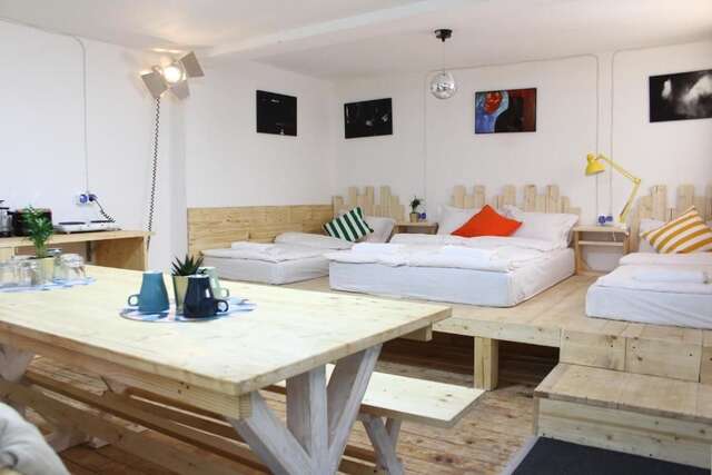 Хостелы 4 Gara de Nord Poshtel Бухарест-24