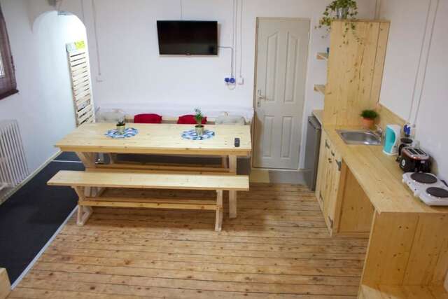 Хостелы 4 Gara de Nord Poshtel Бухарест-28