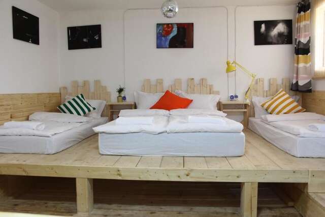 Хостелы 4 Gara de Nord Poshtel Бухарест-29